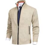 Beige heren vest met ritssluiting, opstaande kraag en zwarte accenten. Geschikt voor zakelijke en casual outfits. Comfortabel en stijlvol ontwerp.